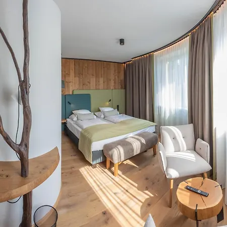 Sole Felsen Welt Hotel