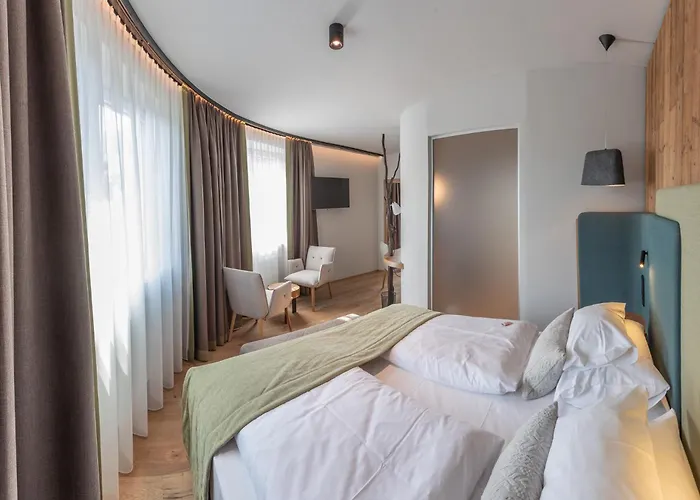 Hotel Sole Felsen Welt 4*