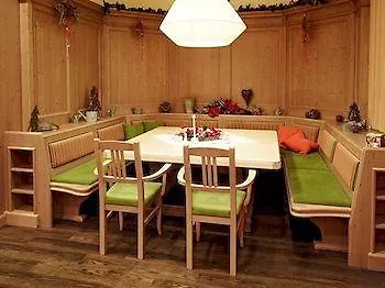 Sole Felsen Welt Hotel